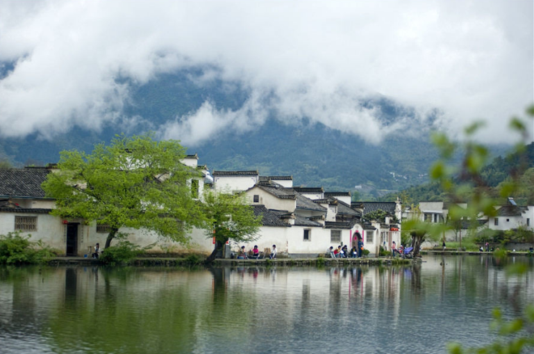 黃山、秀水千島湖、水墨宏村、西遞徽州古城高鐵純玩5日游